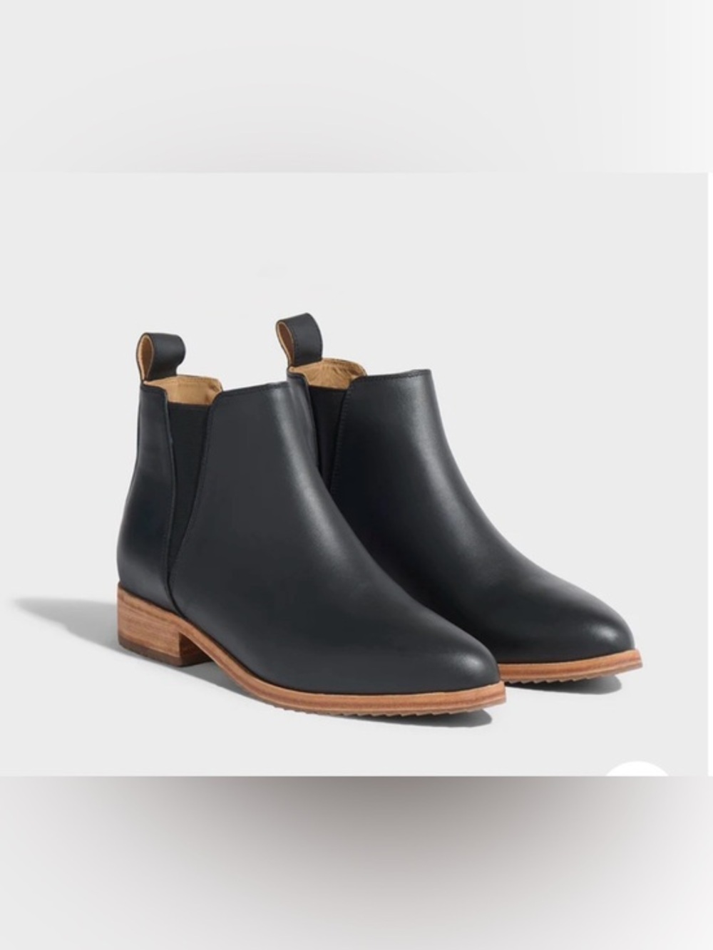 Nisolo Black Leather Chelsea Ankle Boots with Tan Sole - Size 8.5